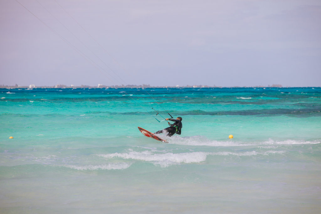 Kitesurfer vor Isla Mujeres